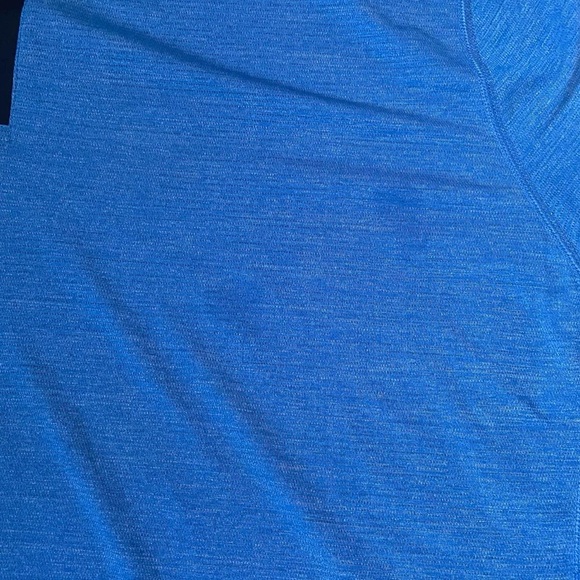 Lululemon athletica  T-Shirt - Picture 3 of 3
